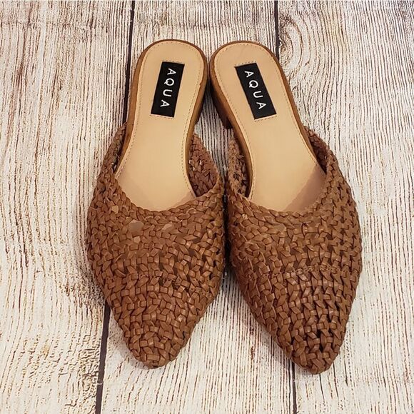 AQUA Leather Slip On - Picture 9 of 9